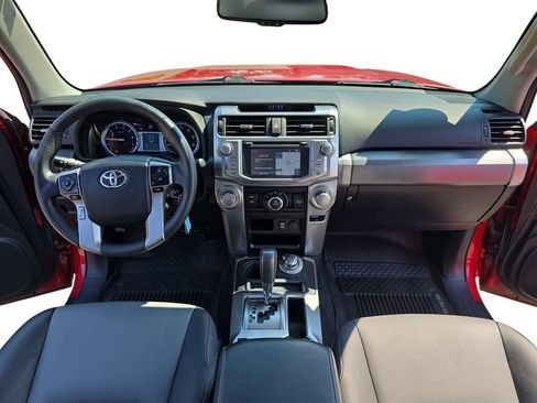 Certified 2019 Toyota 4Runner SR5 Premium AWD/4WD image 12