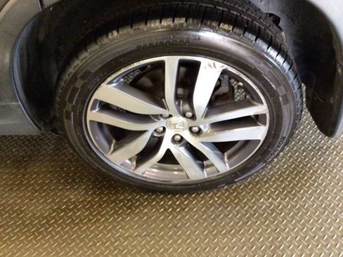 Used 2017 Honda Pilot Elite image 28