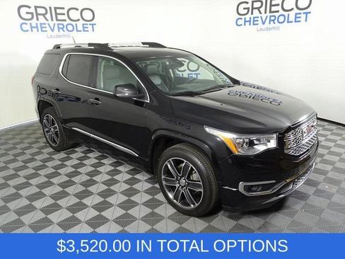 Used 2018 GMC Acadia Denali w/ Technology Package AWD/4WD image 2