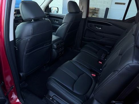 New 2025 Honda Pilot Touring image 20