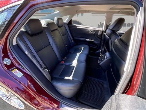 Used 2018 Toyota Avalon Limited w/ All Weather Liner Package FWD image 25