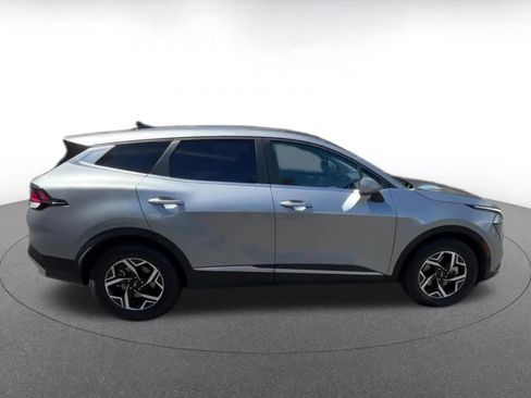 Used 2025 Kia Sportage LX FWD image 16