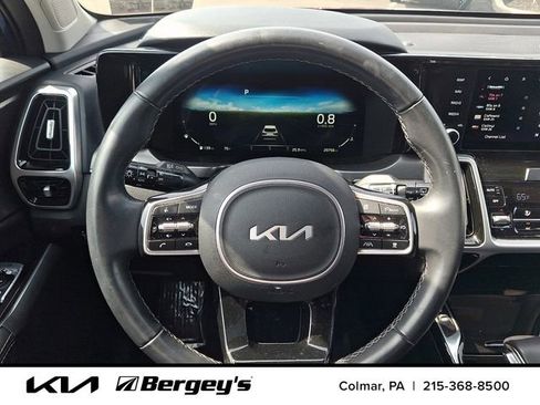 Used 2023 Kia Sorento SX image 23