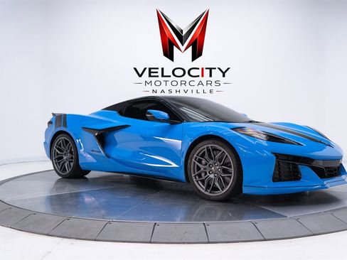 Used 2023 Chevrolet Corvette Z06 w/ Stealth Interior Trim Package RWD image 4