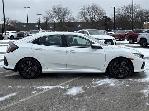 Used 2019 Honda Civic EX image 4