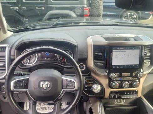 Used 2022 RAM 1500 Laramie AWD/4WD image 15