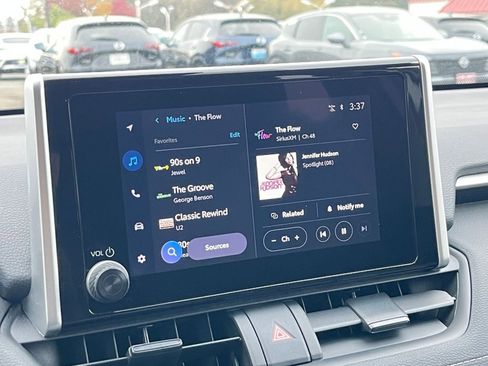 Used 2025 Toyota RAV4 XLE image 21