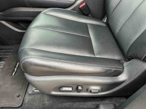 Used 2024 Nissan Murano SL FWD image 15