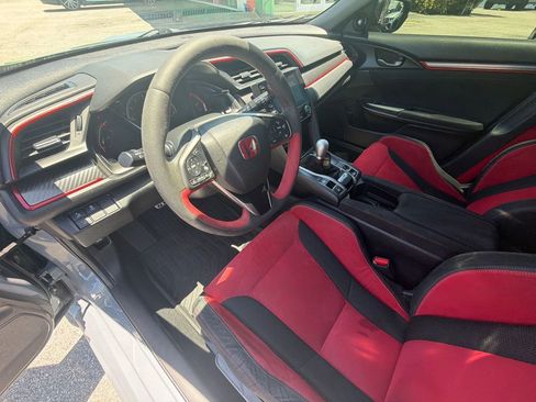 Used 2021 Honda Civic Type R image 10