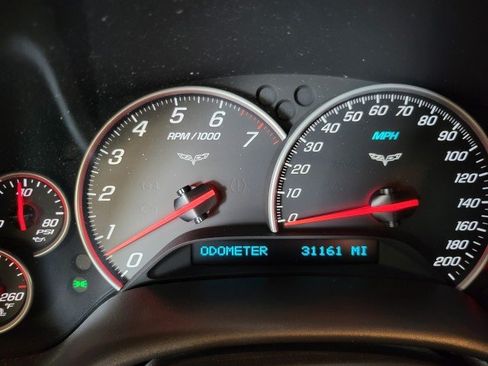Used 2006 Chevrolet Corvette Coupe RWD image 22