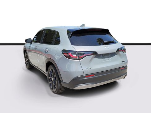 Used 2025 Honda HR-V Sport image 3