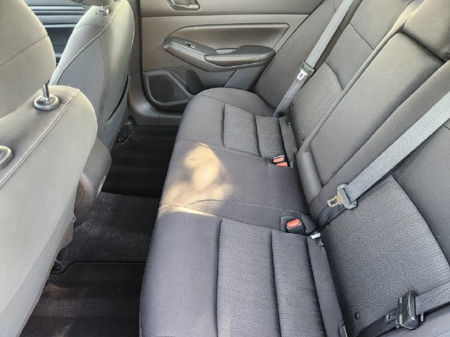 Used 2025 Nissan Altima 2.5 SV FWD image 26