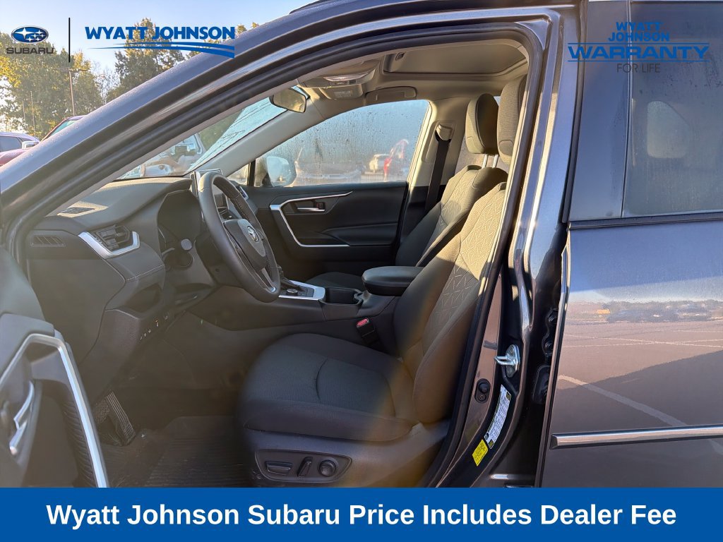 Used 2024 Toyota RAV4 XLE w/ Convenience Package AWD/4WD image 19