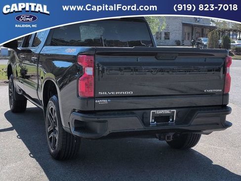 Used 2022 Chevrolet Silverado 1500 Custom image 5