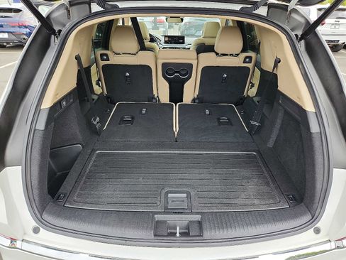 Used 2023 Acura MDX SH-AWD image 27