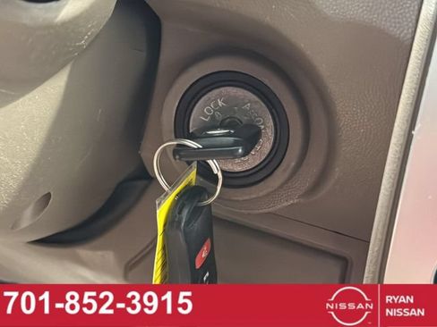 Used 2013 Nissan Frontier SV AWD/4WD image 20