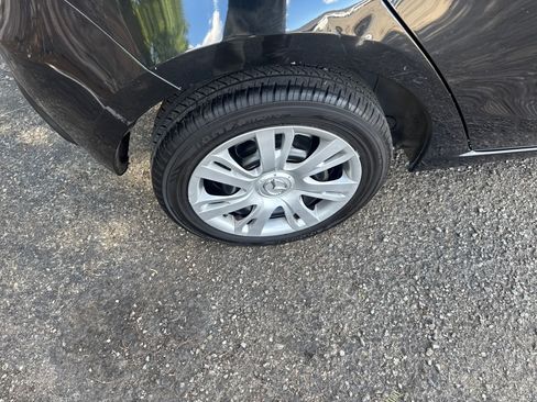 Used 2014 MAZDA MAZDA2 Sport FWD image 11