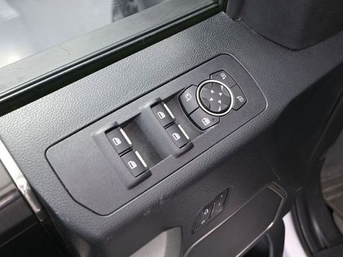 Used 2019 Ford F150 Raptor w/ Equipment Group 802A Luxury image 23