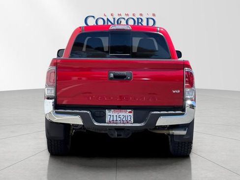 Used 2023 Toyota Tacoma TRD Off-Road AWD/4WD image 5