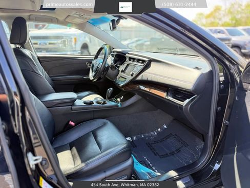 Used 2013 Toyota Avalon Limited FWD image 31