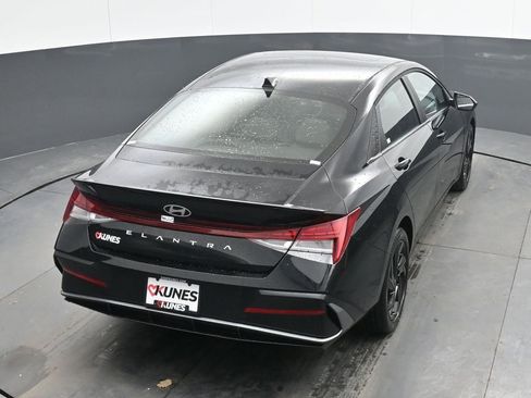 New 2026 Hyundai Elantra SEL Sport Premium FWD image 29