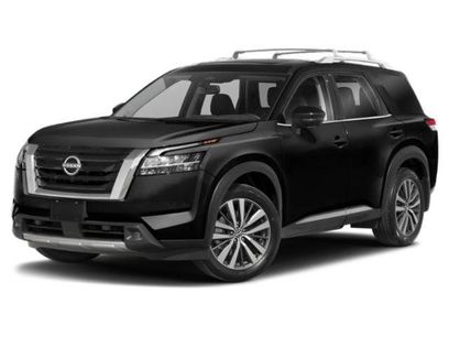 Used 2024 Nissan Pathfinder Platinum