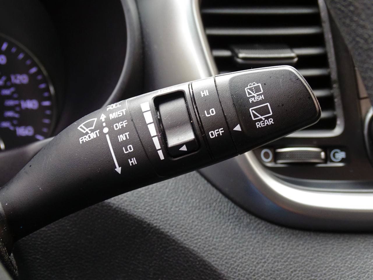 Used 2020 Kia Sorento LX FWD image 23