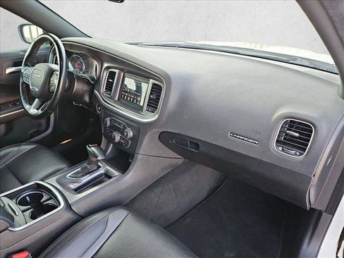 Used 2021 Dodge Charger SXT w/ Leather Interior Group RWD image 28