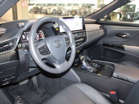 Certified 2023 Lexus ES 350 w/ Premium Package image 12