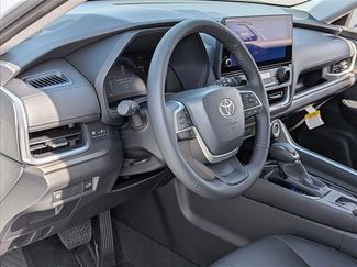 New 2026 Toyota Grand Highlander FWD video 3