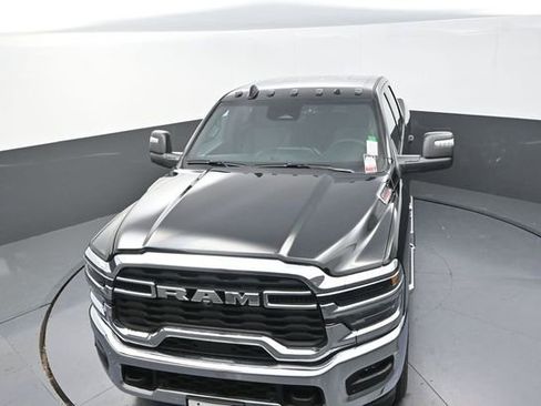 New 2025 RAM 2500 Big Horn AWD/4WD image 13
