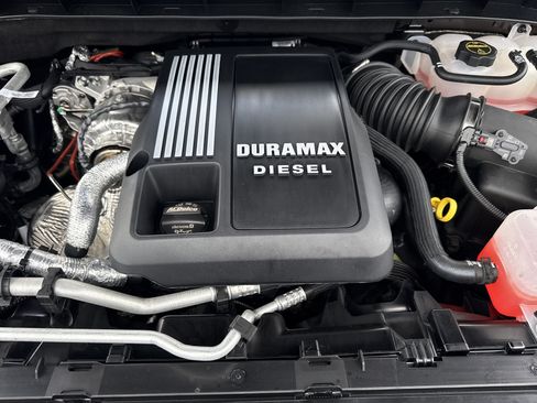 Used 2026 Chevrolet Silverado 1500 High Country w/ High Country Premium Package AWD/4WD image 34