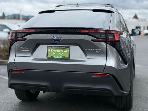 Used 2024 Subaru Solterra Premium image 5