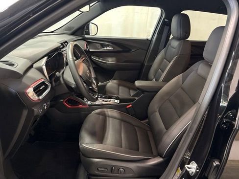 Used 2023 Chevrolet TrailBlazer RS w/ Convenience Package AWD/4WD image 12