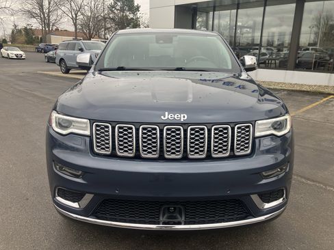 Used 2019 Jeep Grand Cherokee Summit image 2