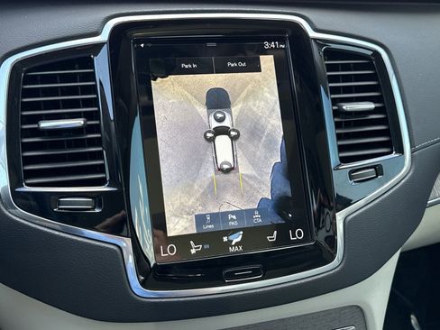 Used 2022 Volvo XC90 T6 Inscription w/ Advanced Package image 21