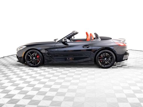 Used 2022 BMW Z4 M40i w/ Premium Package RWD image 2