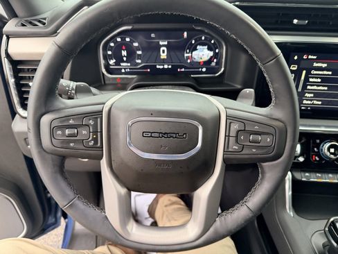 Used 2025 GMC Sierra 1500 Denali w/ Technology Package image 18