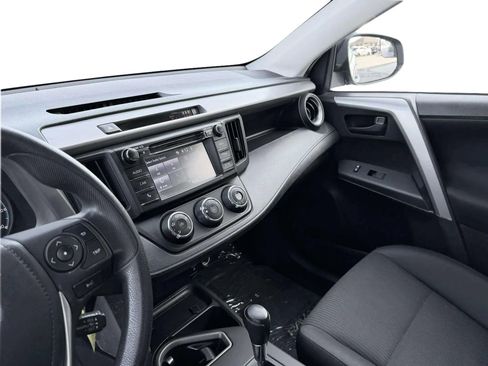Used 2017 Toyota RAV4 LE w/ Carpet Mat Package image 16