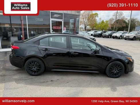 Used 2023 Toyota Corolla LE FWD image 2