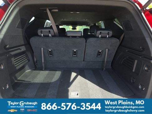 Used 2026 Chevrolet Traverse LT AWD/4WD image 33