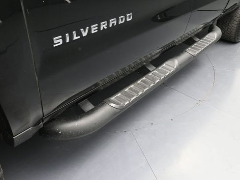 Used 2018 Chevrolet Silverado 1500 Custom w/ Custom Value Package image 28