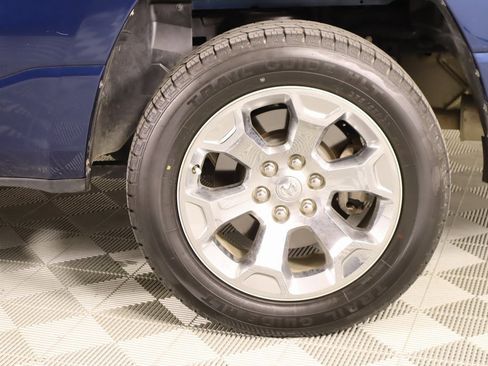 Used 2021 RAM 1500 Big Horn image 17