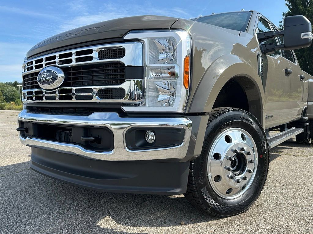 New 2026 Ford F450 XLT w/ FX4 Off-Road Package AWD/4WD image 33