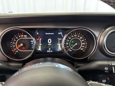 Used 2023 Jeep Gladiator Rubicon image 15