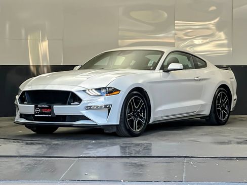 Used 2022 Ford Mustang Premium RWD image 7