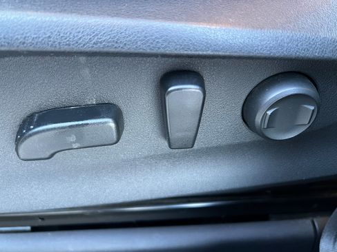 Used 2019 Subaru Ascent Touring image 21