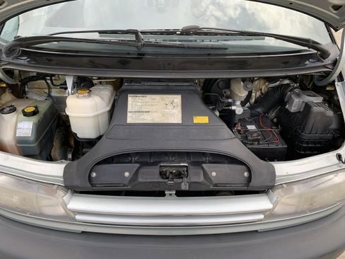 Used 1992 Toyota Previa Deluxe image 17