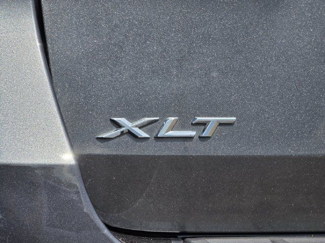 Used 2020 Ford Explorer XLT w/ Equipment Group 202A RWD image 30