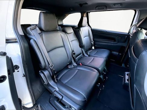 Used 2023 Honda Odyssey Touring image 19